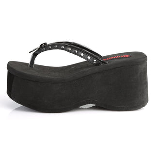 Funn-33 Skull Zipper Platform Sandals