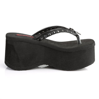 Funn-33 Skull Zipper Platform Sandals